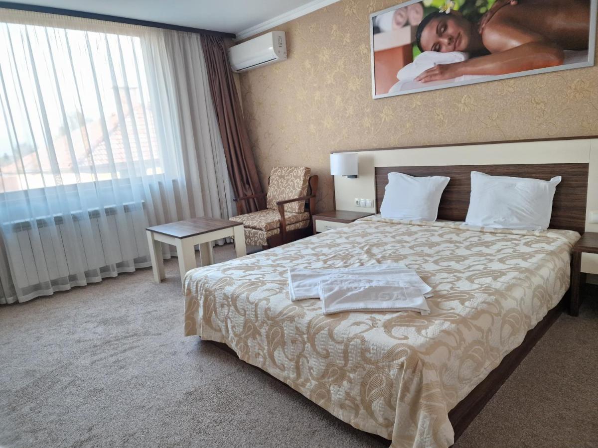 Hotel Alisa Павел-Баня Екстер'єр фото